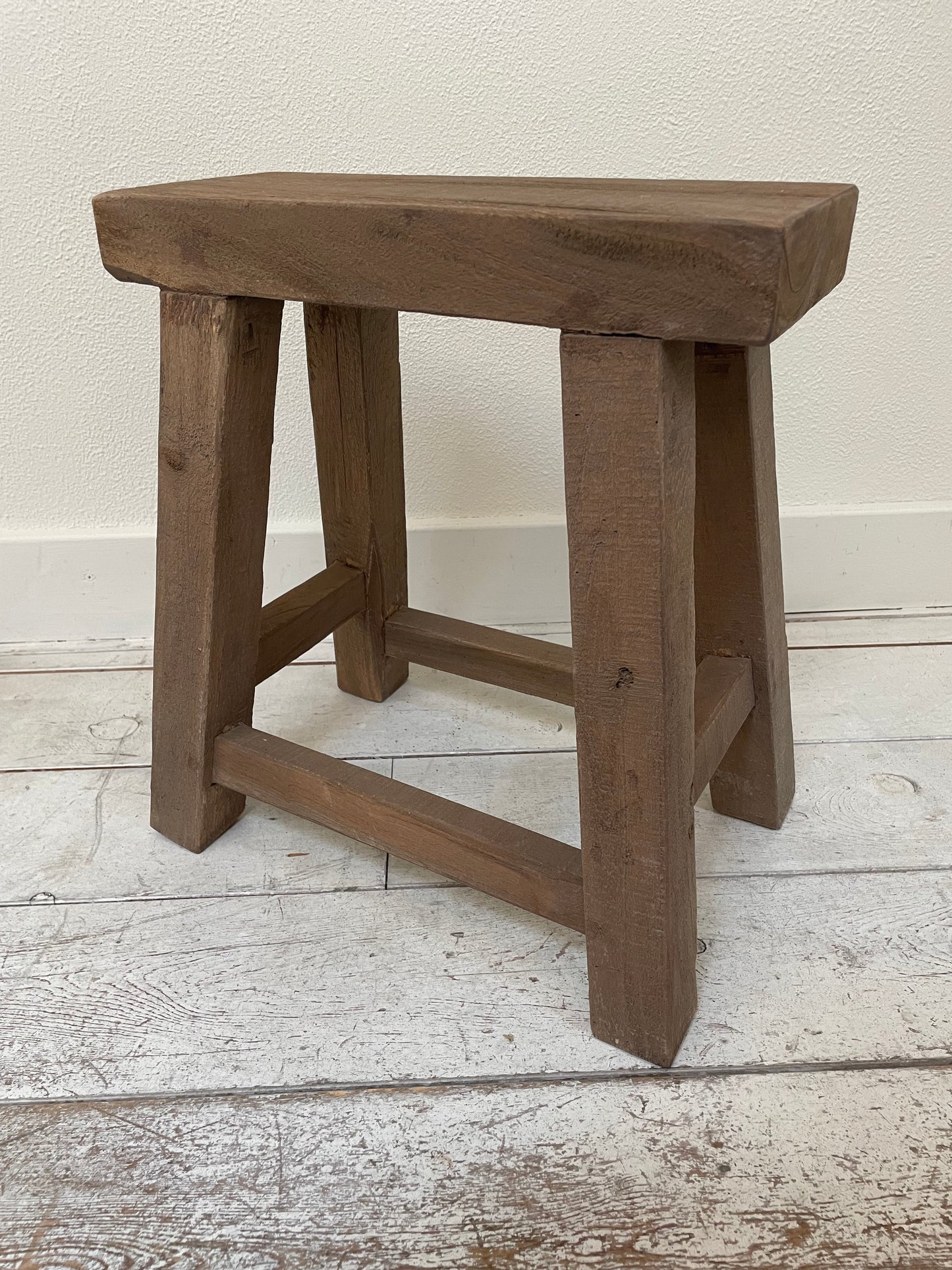 Kruk van oud hout midden bruin S