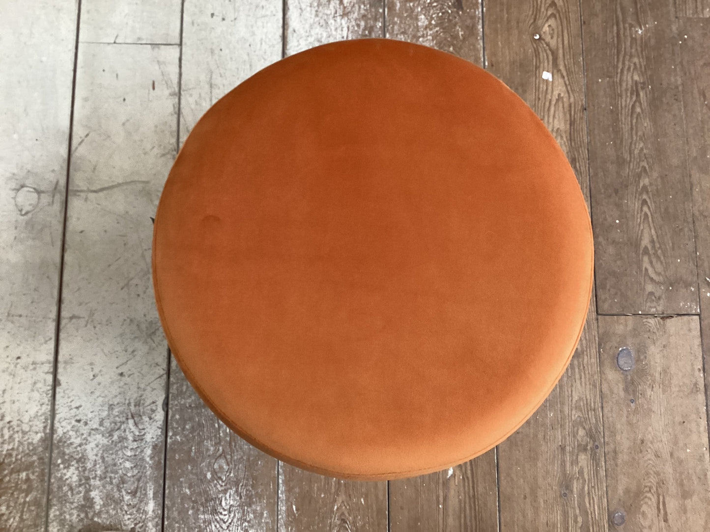 Velvet poef oranje