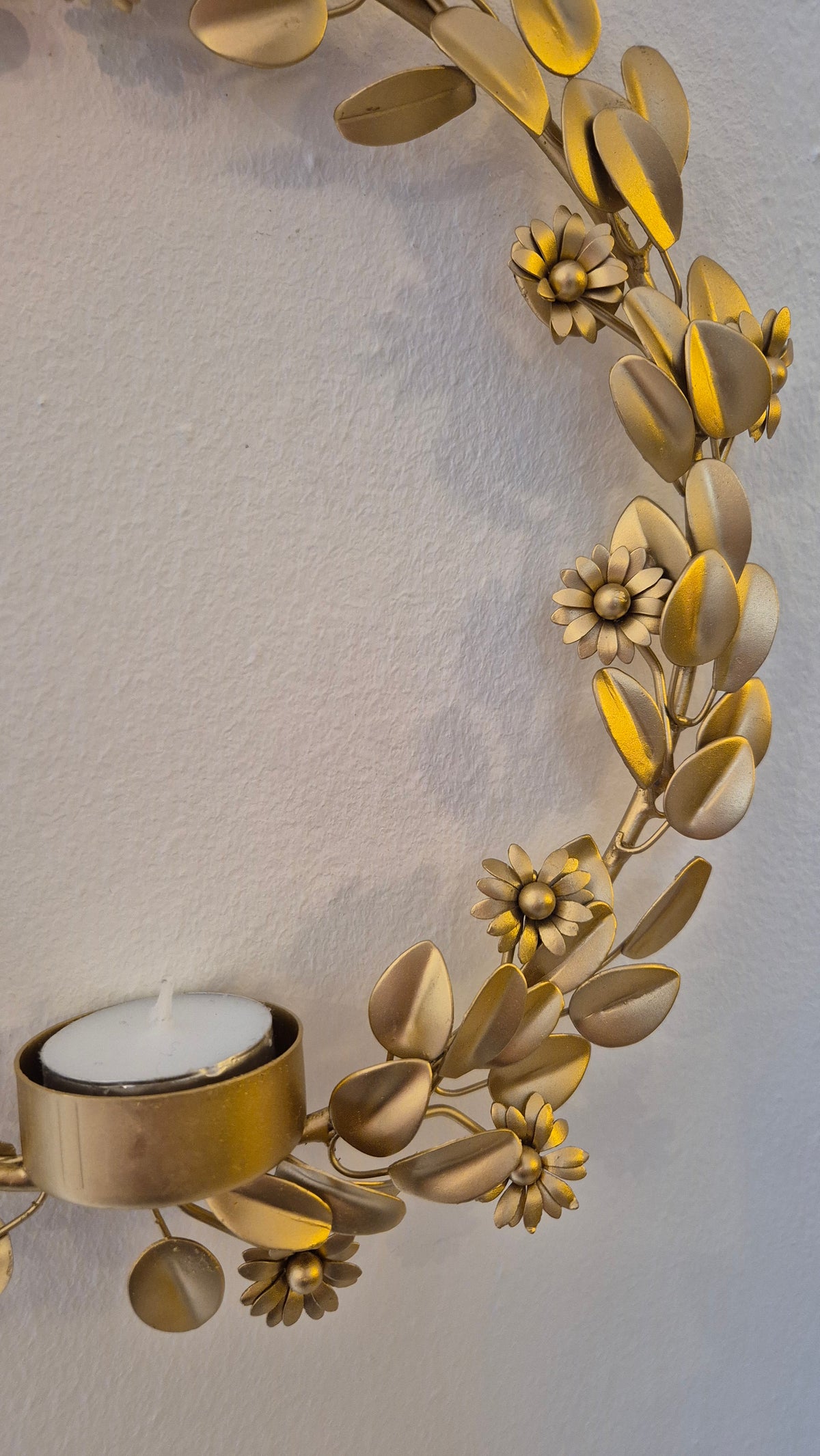 Waxinelichthouder krans goud metaal