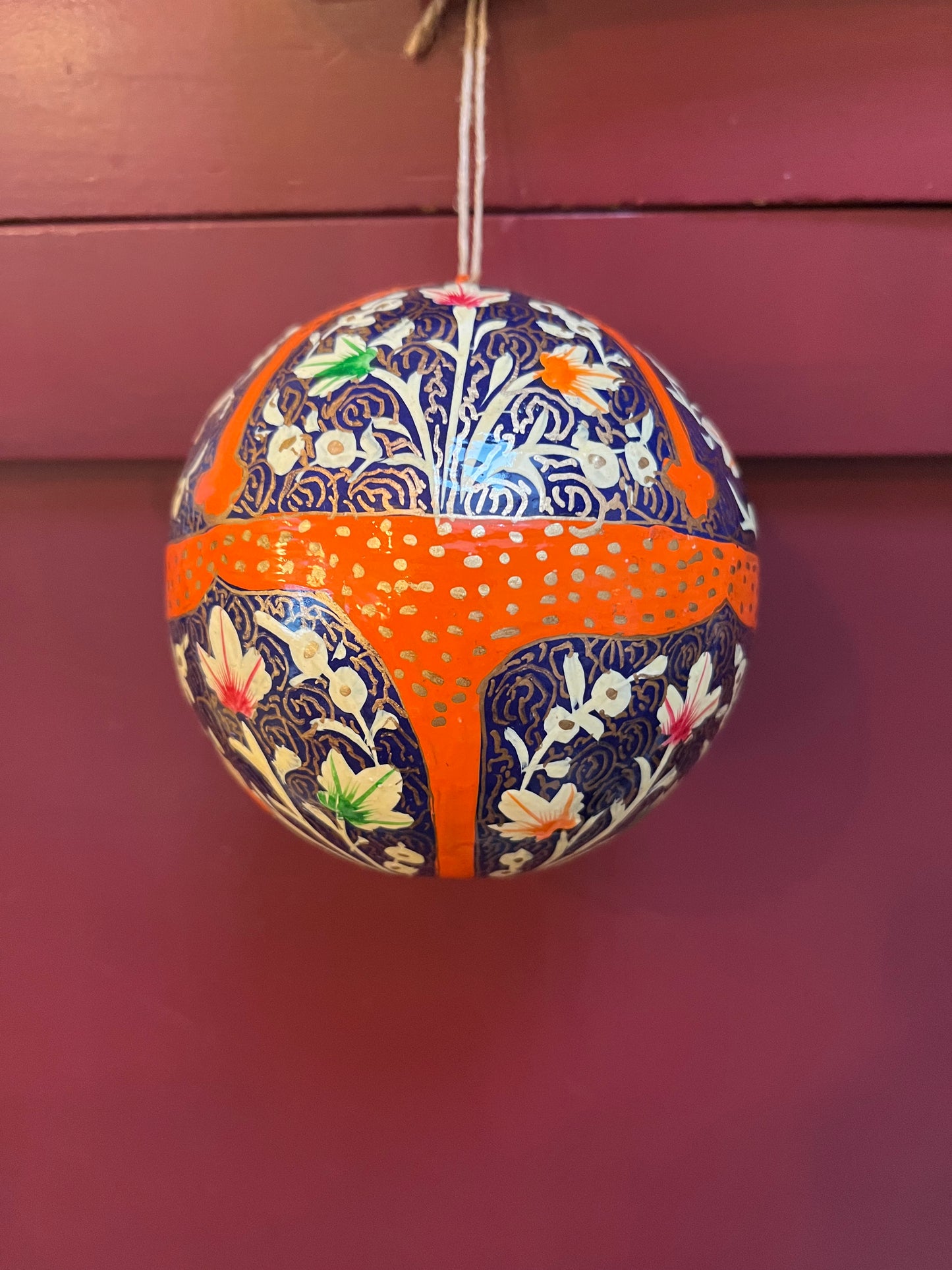 Papier maché kerstballen XL diverse kleuren