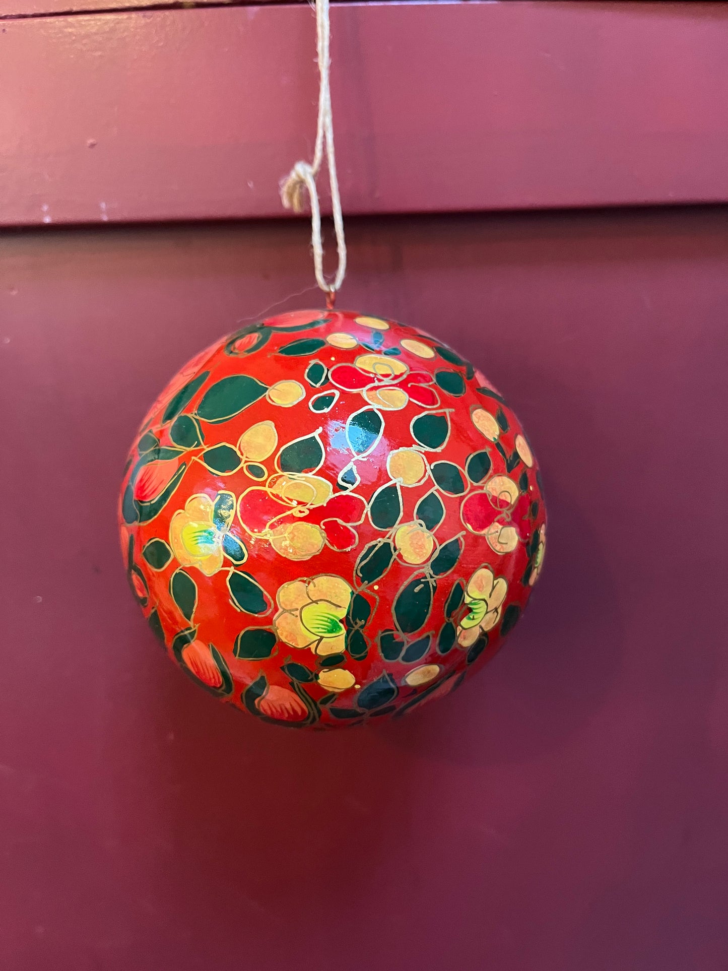 Papier maché kerstballen XL diverse kleuren