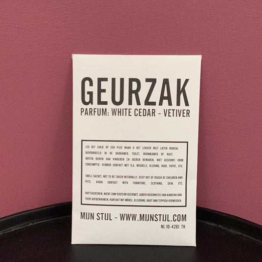 Geurzak White cedar Vetiver