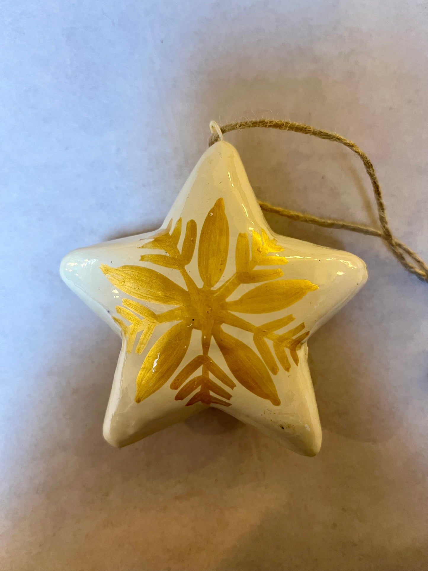 Papier Maché hanger/kerstbal Ster witte varianten