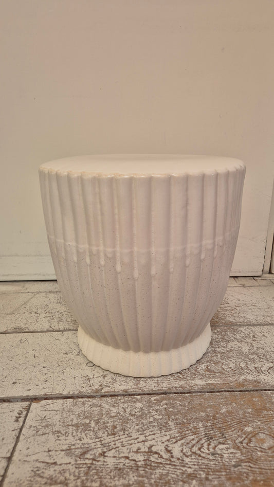 Bijzettafel keramiek crème